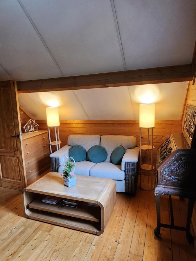 Le Chalet Du Cerf - Chambre D'Hote Somme-Leuze Eksteriør billede