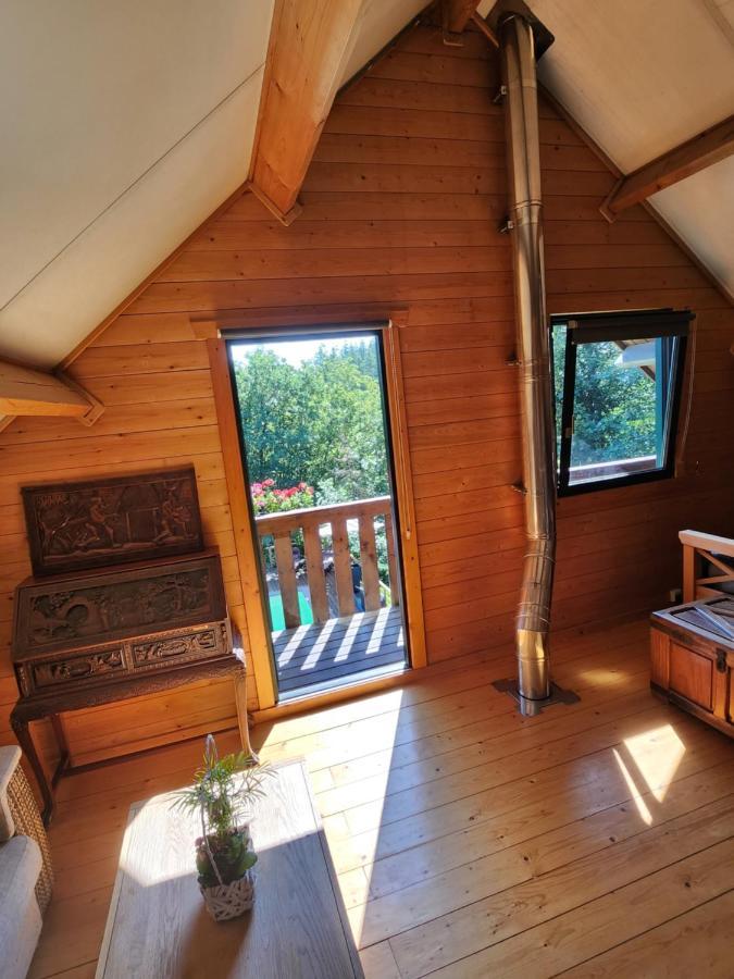 Le Chalet Du Cerf - Chambre D'Hote Somme-Leuze Eksteriør billede